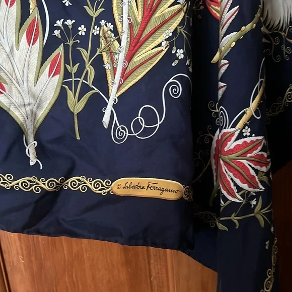 Salvatore Ferragamo Womens Silk Scarf Navy Blue Flowered Unique